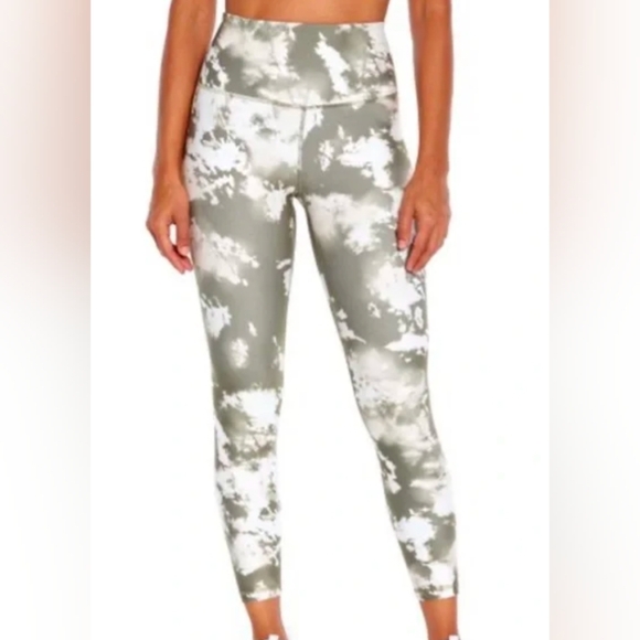 Balance Collection Activewear  Leggings Beetle Green Tie Dye Womens Small - Picture 2 of 6